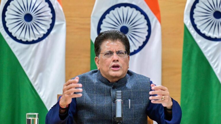 Samyukt Kisan Morcha demands Goyal’s resignation, asks PM to refrain from signing deal with U.S.