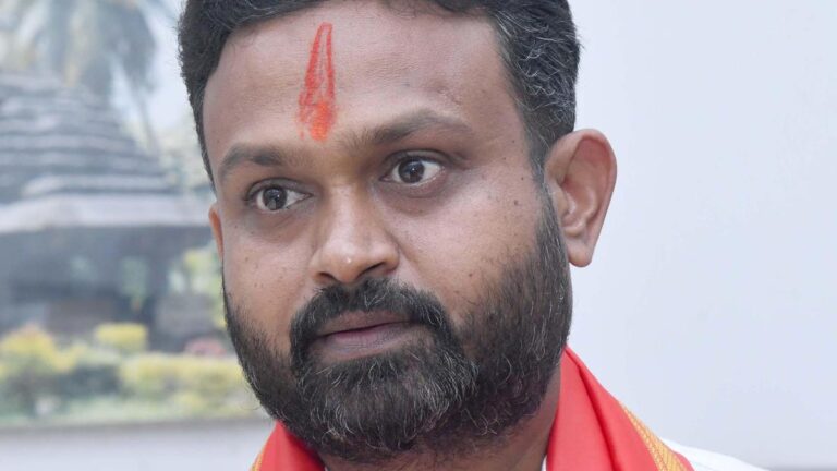 Congress MLC Channaraj Hattiholi dismisses rumours that Deputy CM D.K. Shivakumar is planning coup in Karnataka