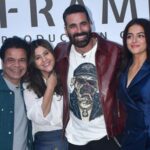 Rajpal Yadav spotted on the set of Akshay Kumar’s Wheel of Fortune; recreates scene from Bhool Bhulaiyaa. Watch