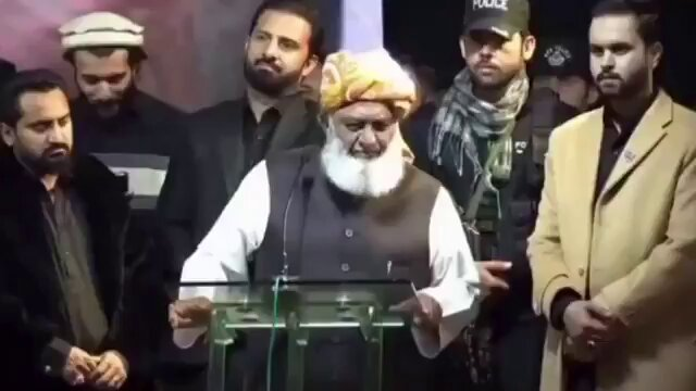 “Not a Single Pomegranate Can Enter from Afghanistan, but Terrorists Can”: Maulana Fazlur Rehman Roasts Pakistan’s Border Policy