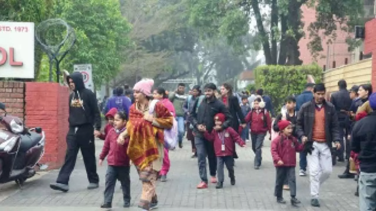 Panic Grips Tricity as 16 Schools in Chandigarh and Mohali Receive Bomb Threat Emails; Students Evacuated