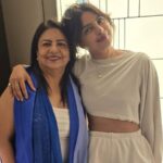 Priyanka Chopra recalls her mother Madhu Chopra grabbing cab driver’s throat: ‘Her inside Bloody Mary came out, she slapped him’