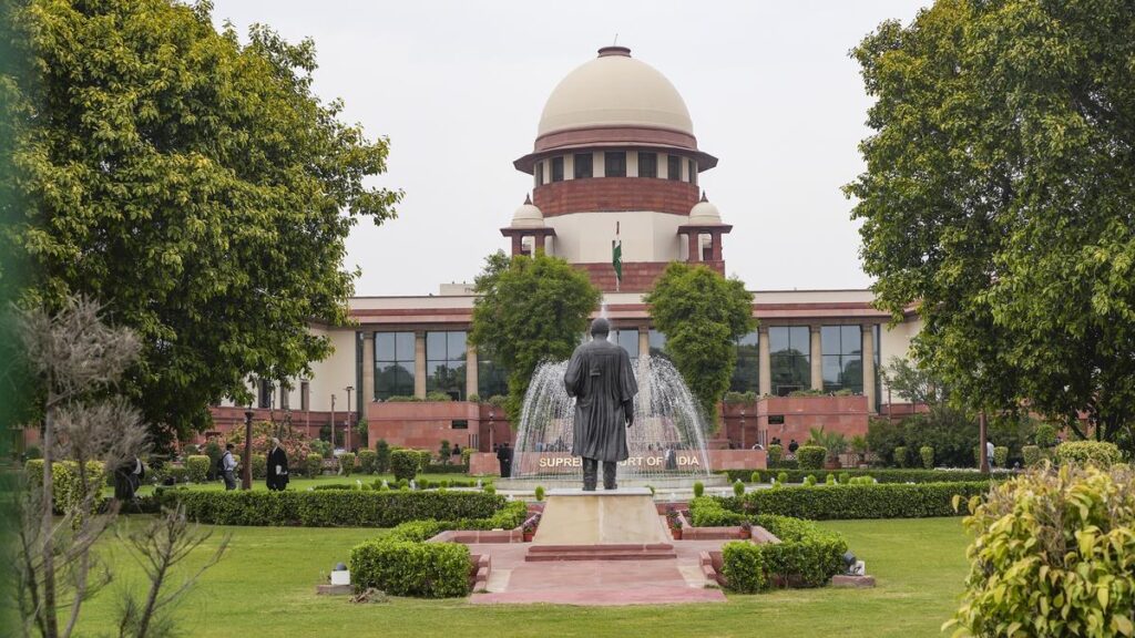 Supreme Court stays Madras HC orders which 'paralysed' Tamil Nadu Waqf Board