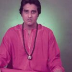Vinod Khanna meditated naked at Chowpatty Beach, worked as gardener at Osho Rajneesh’s ashram: ‘After 5 death in family, he left Bollywood’