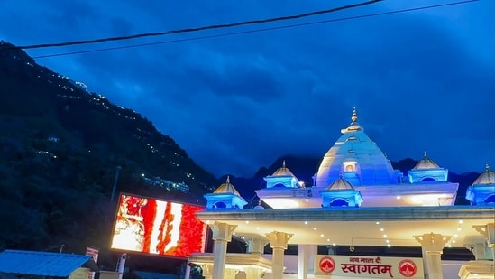 Pilgrimage to Mata Vaishno Devi shrine resumes after temporary suspension following heavy rush| India News