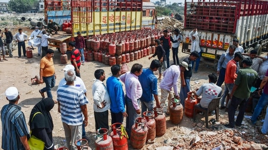 LPG hoarders nabbed with 74 cylinders in Delhi's Mahipalpur| India News