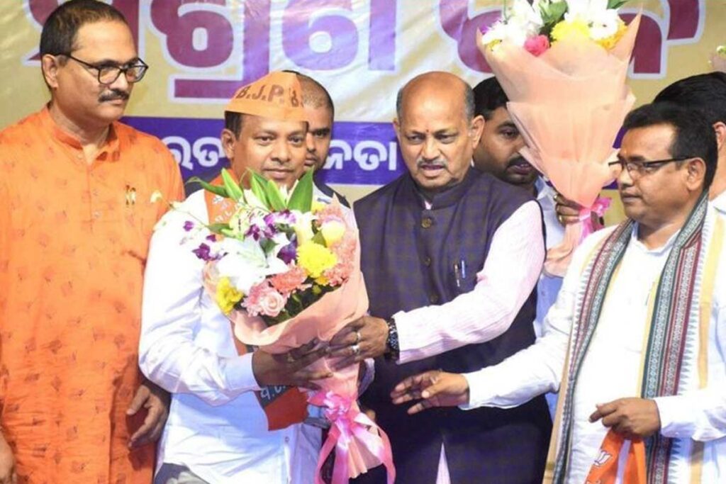 Former Odisha MP quit BJP and join BJP day before court hearing
