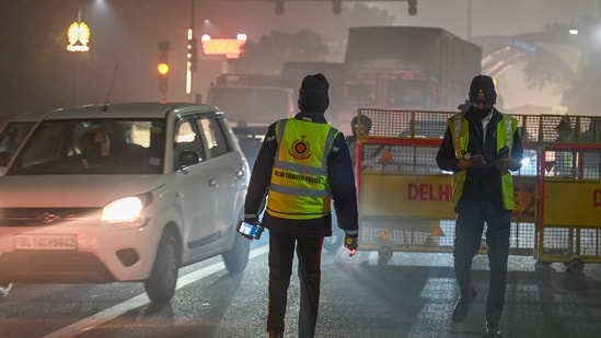 Traffic curbs near central Delhi's Jhandewalan for Navratri till March 27| India News