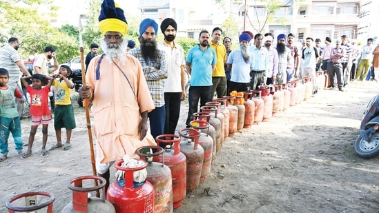 LPG crisis: Check city-wise cooking gas prices as supply concerns take over India| India News