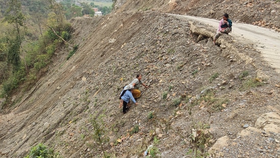 7 Indian pilgrims killed in Nepal's Gandaki after bus falls into 500-feet-deep ravine| India News