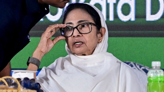 Mamata hikes honorarium for purohits, muezzins by ₹500 just ahead of announcement of Bengal poll dates| India News