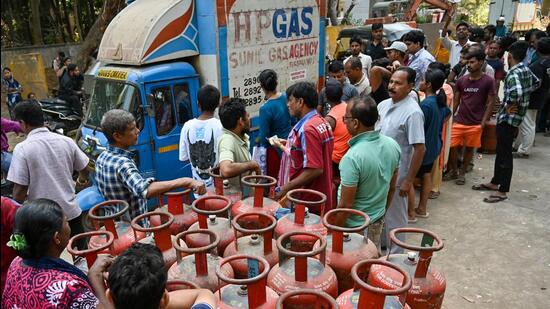 Centre says eKYC needed only for unauthenticated LPG customers| India News