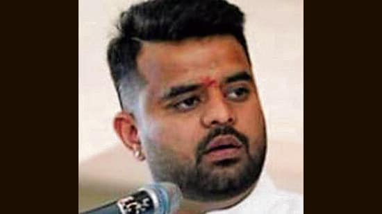 SIT charge sheet names 39 for sharing videos| India News