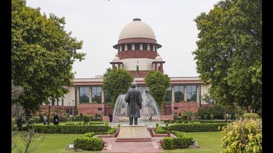 Supreme Court pulls up West Bengal government for stalling Kolkata Metro work| India News