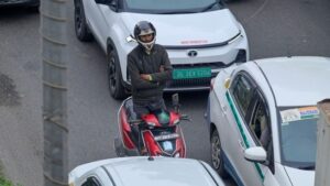 Khanda Chowk Bridge closed for a week: Delhi police issue traffic advisory