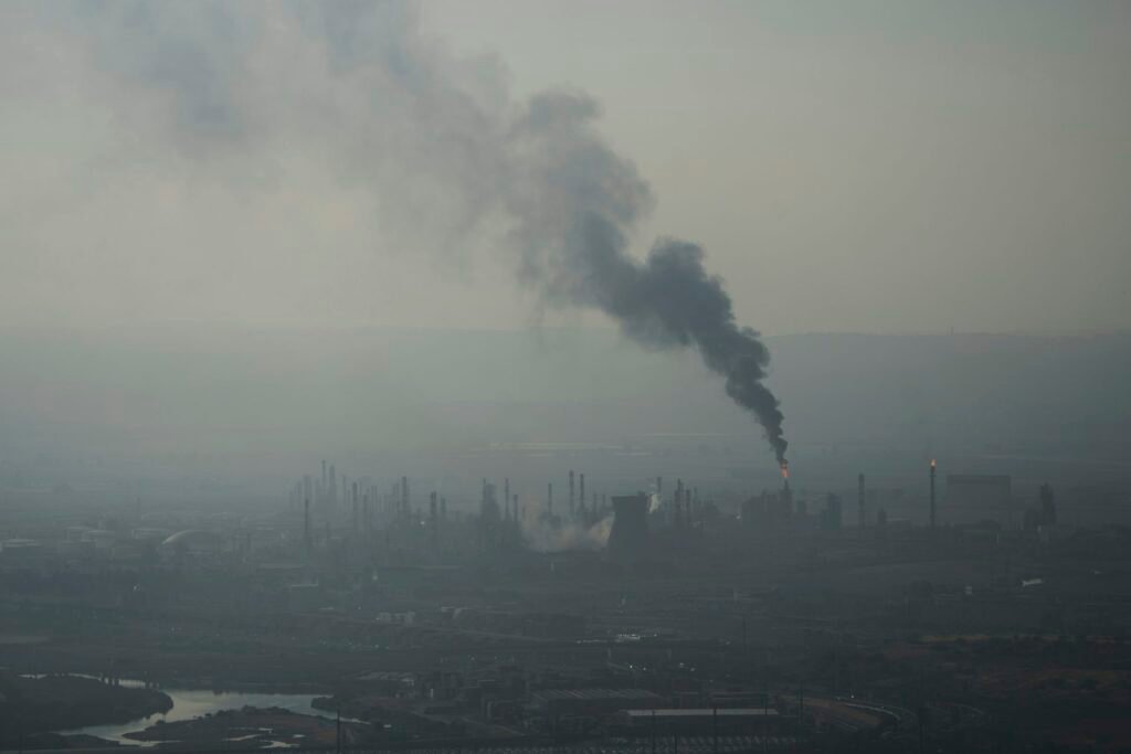 War in Middle East brings uncertainty and higher energy costs to already weakening US economy