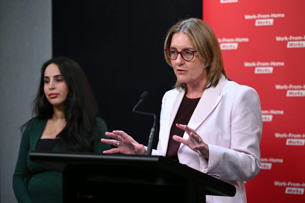 Two Victorian polls have One Nation at 23–24%, but differ on which party is in the lead