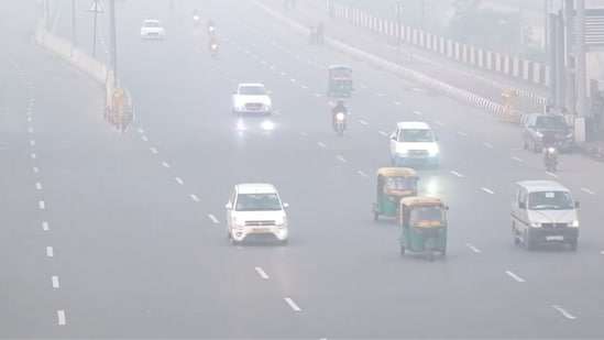 Delhi wakes up to dense fog, rare sighting for March end; temp drops sharply| India News