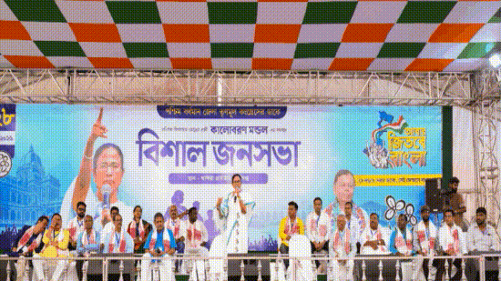 ‘SIR’ vs ‘riots’: Poll battle in West Bengal heats up as Mamata Banerjee, Amit Shah exchange barbs| India News