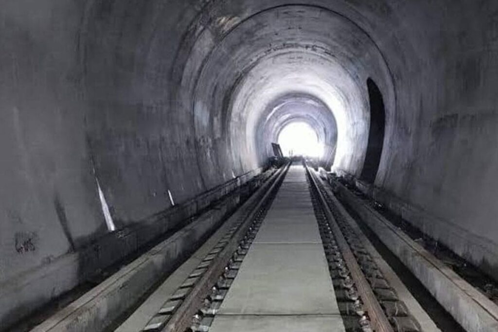 8th tunnel of Sevak-Rongpo railway project is being constructed
