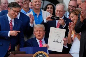 Donald Trump to appear in every currency note of USA