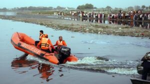 ‘Bridge struck like a storm’: Survivors recount horror, flag safety lapses in boat tragedy near Vrindavan| India News