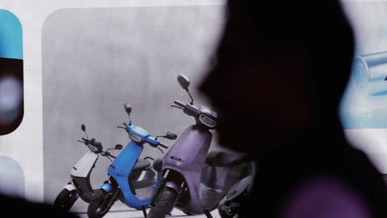 'Only electric two-wheelers from April 2028': Delhi's draft EV policy is in, suggestions sought| India News