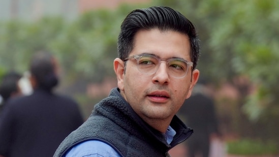 Ex-AAP leader calls Raghav Chadha Kejriwal's 'raazdaar', says whole dispute related to 'extortion'| India News