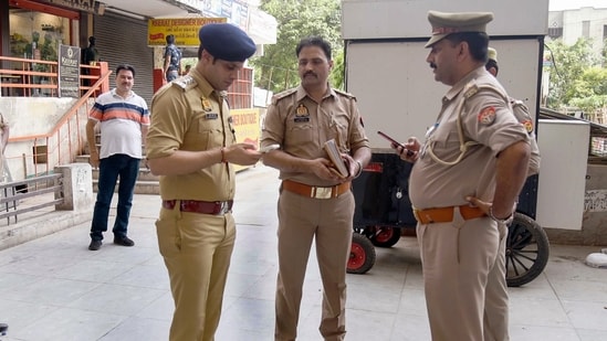 Father slits twin daughters' throats, dials 112: Shocking details emerge in Kanpur murder case| India News