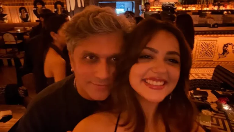 Aneet Padda pens birthday wish for her ’momo’ Mohit Suri