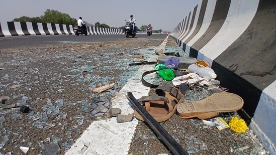 11 people in a van killed in collision with cement mixer in Maharashtra's Thane| India News