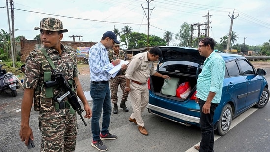 ISF's Mothabari candidate Qadri among 18 arrested after judges held hostage in WB Malda| India News
