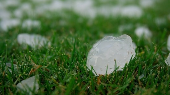 Delhi-NCR turns dark, intense hailstorm in several parts amid IMD warning