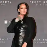 Rihanna in Mumbai: Singer handles jewellery malfunction with ease at special event