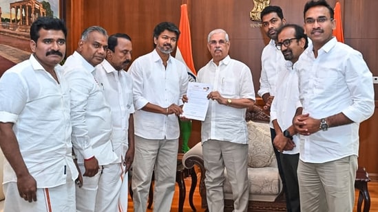 Tamil Nadu news LIVE: 'Will wait and watch', says Stalin; oath delayed as Governor 'not convinced' of majority