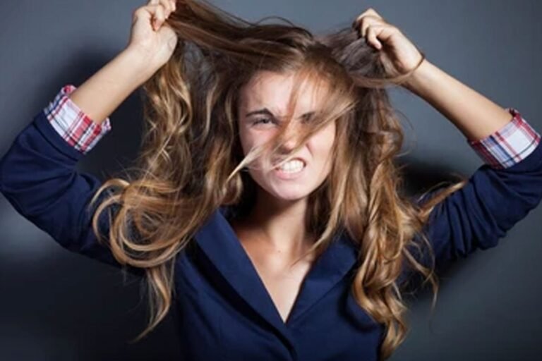 Lifestyle News: Whether the person in front of you is moody or unhappy, you can tell the truth about their inner feelings by their outward behavior