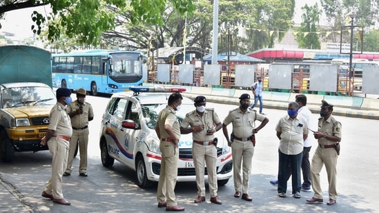 Two gelatin sticks found near PM Modi's venue in Bengaluru, one detained