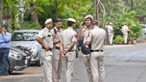 2 minors detained for strangling 13-year-old to death in Delhi