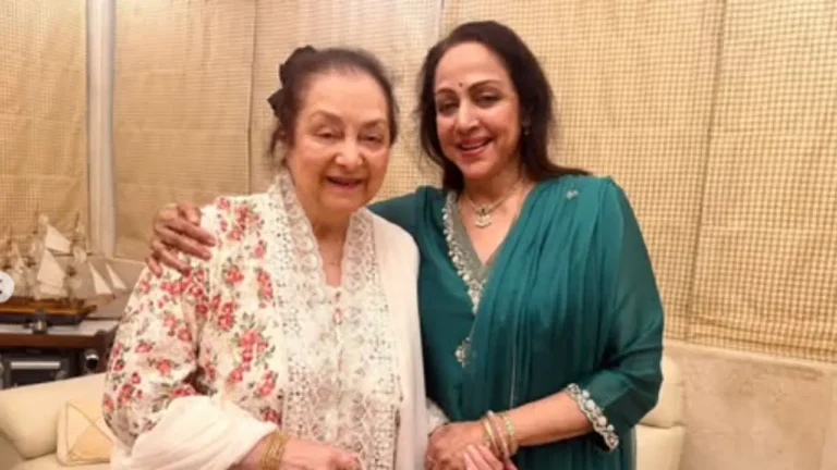 Saira Bano recalls being mesmerised by Hema Malini's beauty