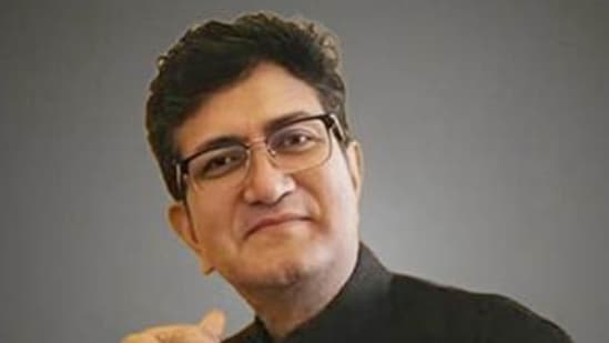 Writer-lyricist Prasoon Joshi appointed chairman of Prasar Bharati